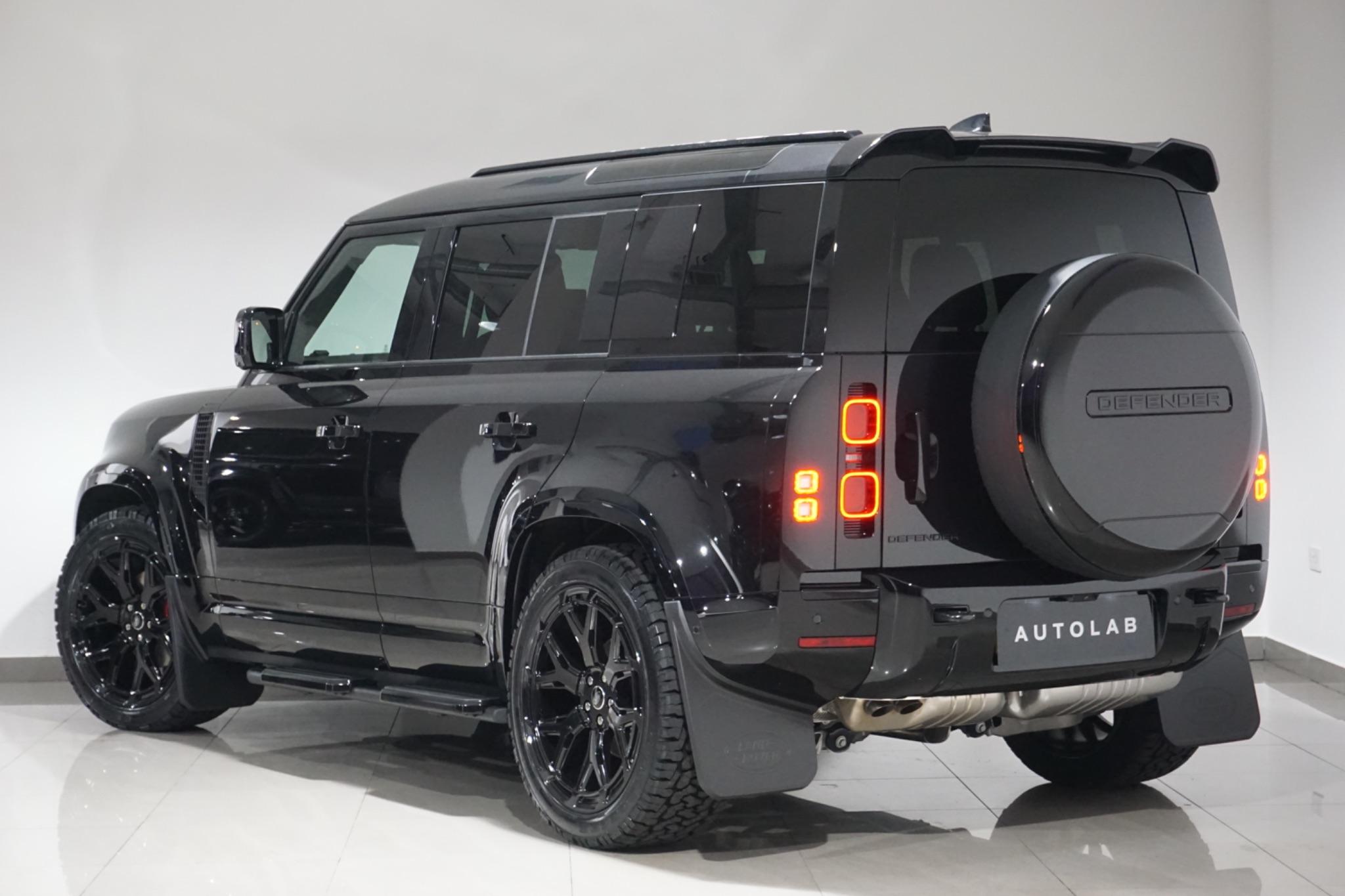 Land Rover Defender 110 3.0 D250 MHEV X-Dynamic HSE Auto 4WD Euro 6 (s/s) 5dr